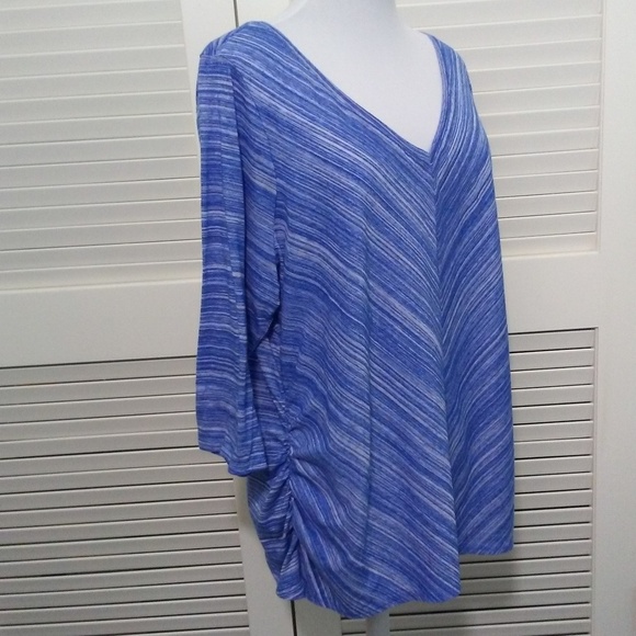 Lane Bryant 3/4 Sleeve V Neck Tee Side Gathers - Picture 8 of 8